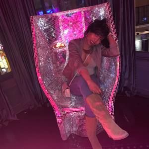 Meet your Posher, Briana